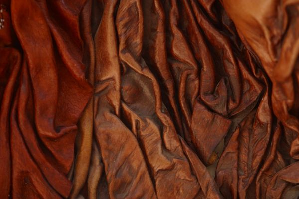 How to Stiffen Leather