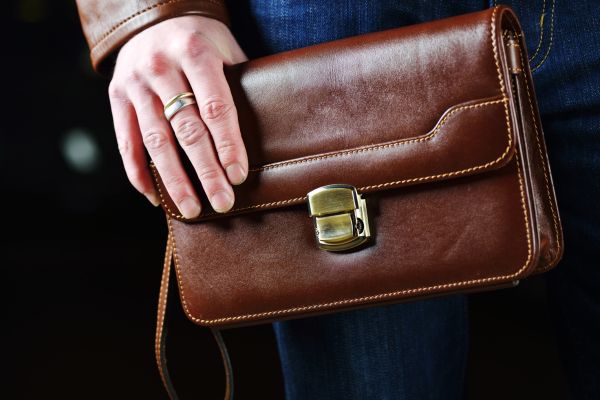 Removing Oil-Based Perfume Stains from Leather Handbags